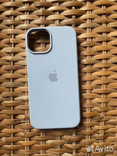 Чехол на iPhone 14