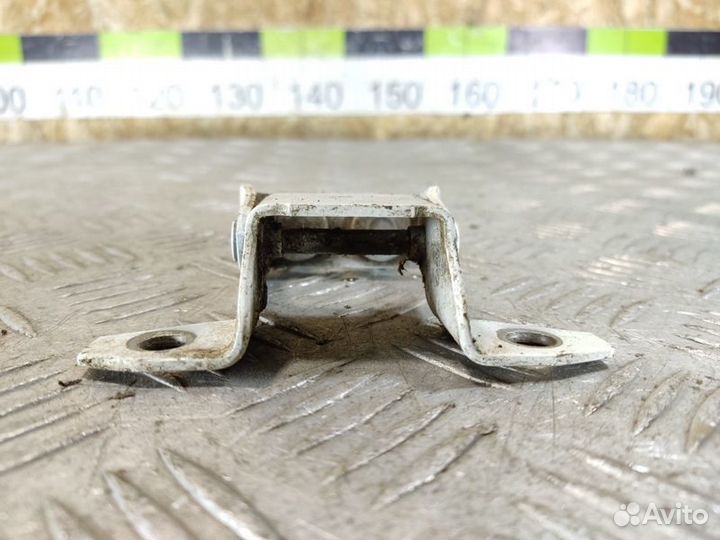 Петля багажника левая Mazda Cx5 2012-2017