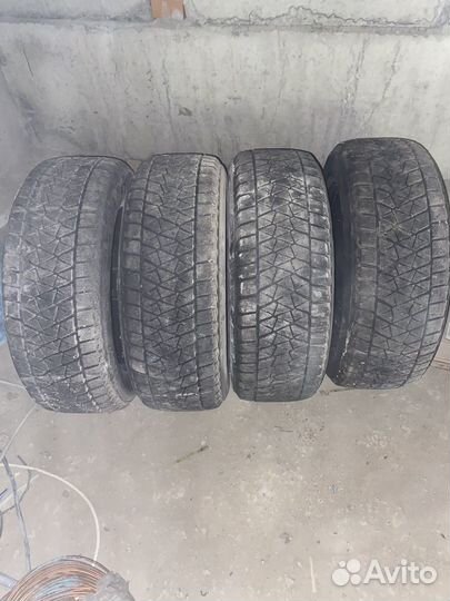 Bridgestone Blizzak DM-V2 235/60 R18 107S