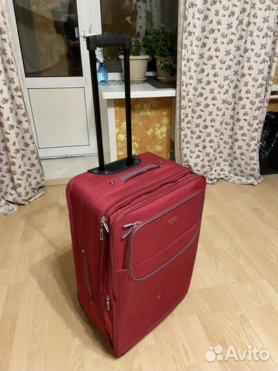 Чемодан на колесах