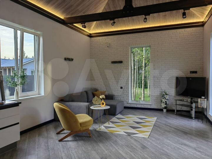 Дом 157,7 м² на участке 9,3 сот.