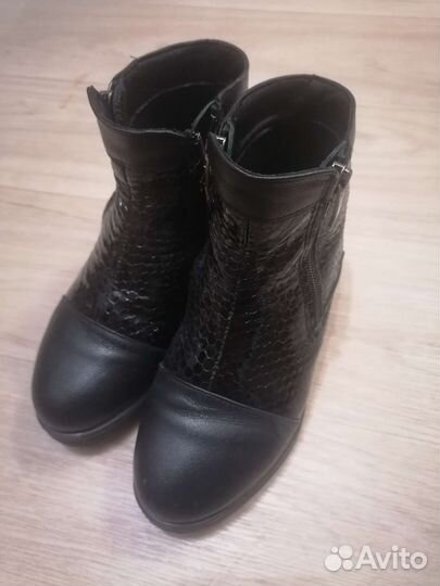Ботинки для девочки