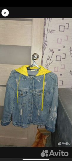 Джинсовая куртка