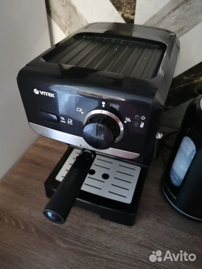 Кофеварка рожкового типа Vitek