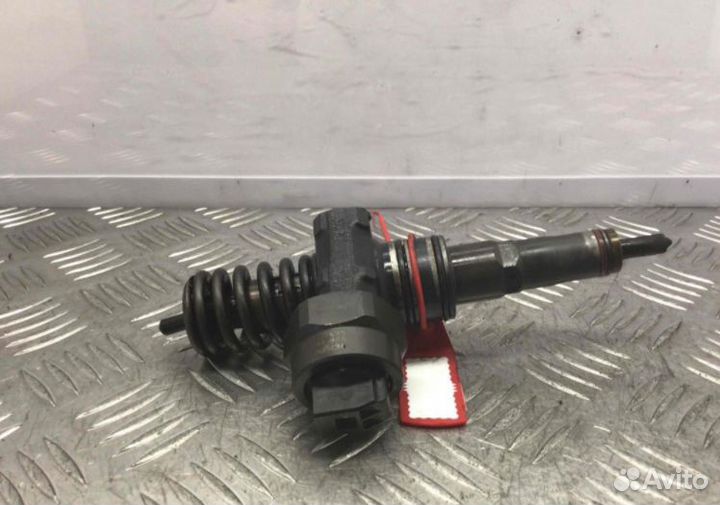 Форсунка Volkswagen Sharan 1.9D 038130073AC