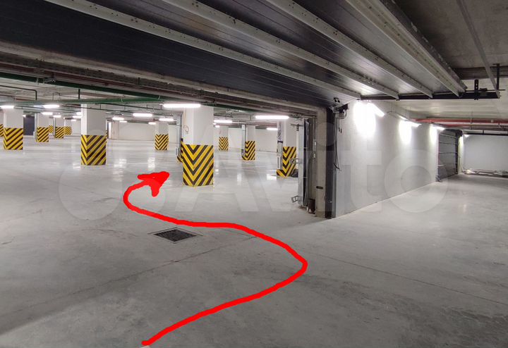 Машиноместо, 18 м²