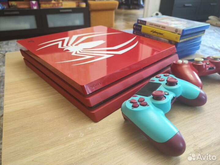 Игровая приставка Sony PS4 Pro limited edition