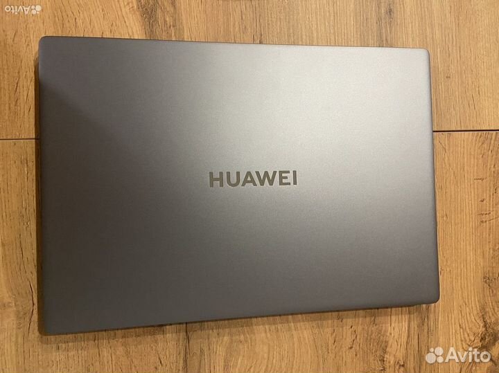 Huawei matebook d16