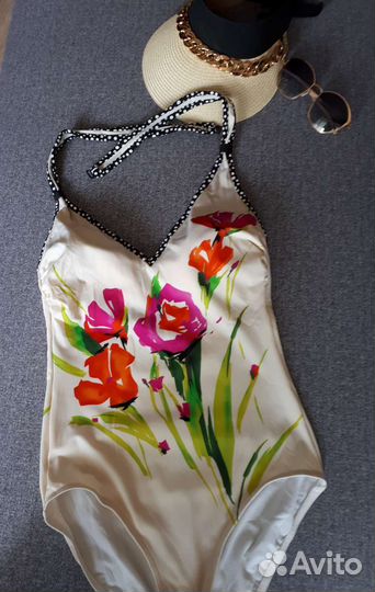 Купальники с коррекцией