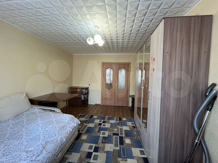 2-к. квартира, 49 м², 2/5 эт.