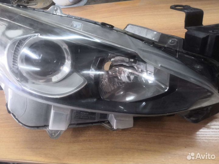 Фара правая Mazda 3 BM 13-16
