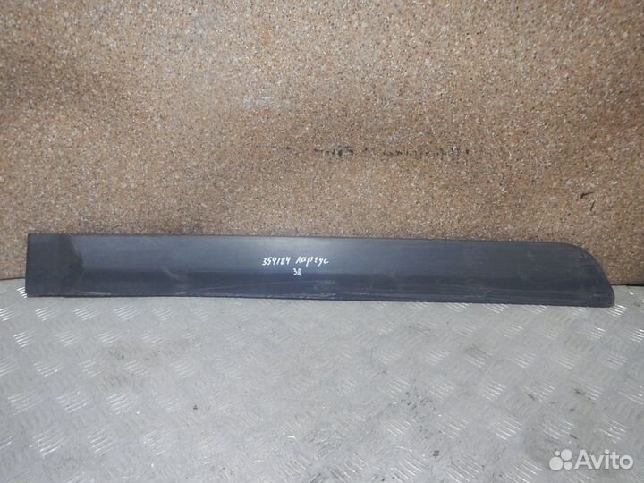 Молдинг двери лада ларгус