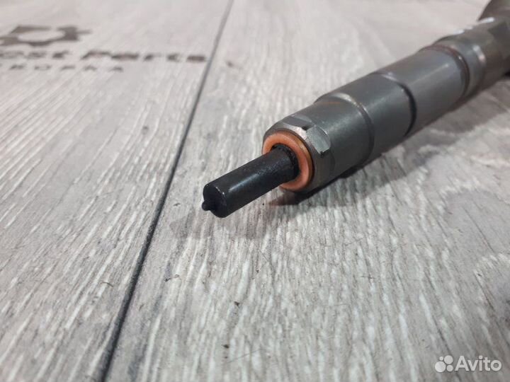 Форсунка дизельная электрическая Volkswagen Passat