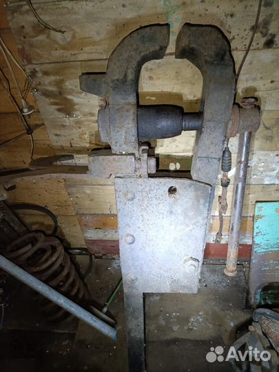 Тиски стуловые