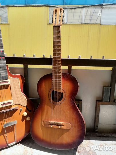 Гитара производства СССР