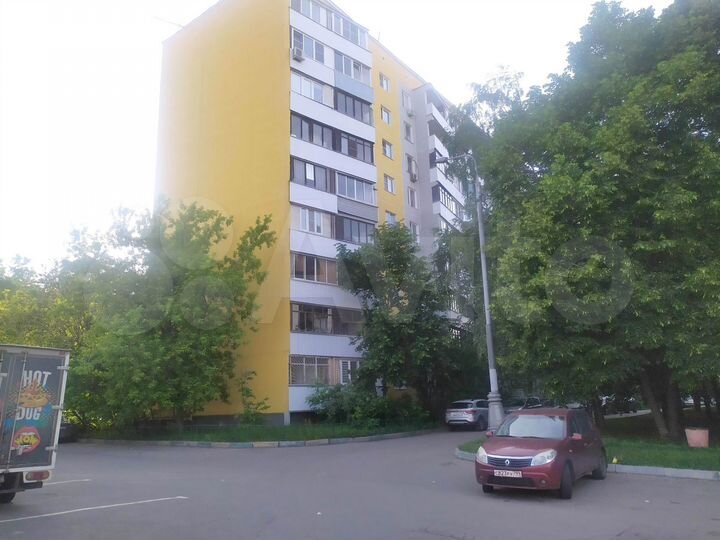 Комната 21,8 м² в 3-к., 2/9 эт.