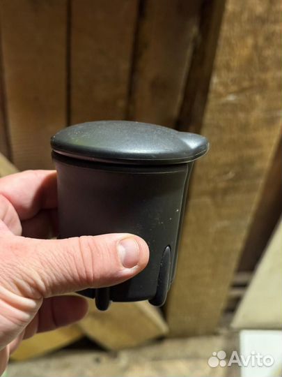 Пепельница Renault