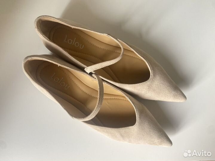 Замшевые бежевые балетки Lalou, размер 38