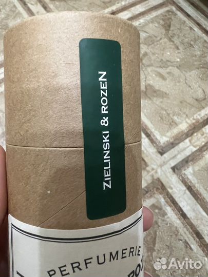 Новые духи Зелински