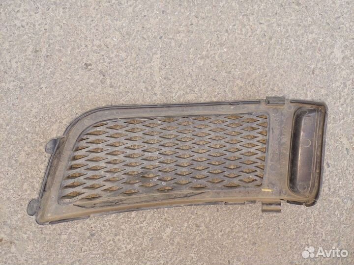 Заглушка туманки Subaru legacy