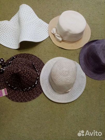Женские панамы, береты, шапки