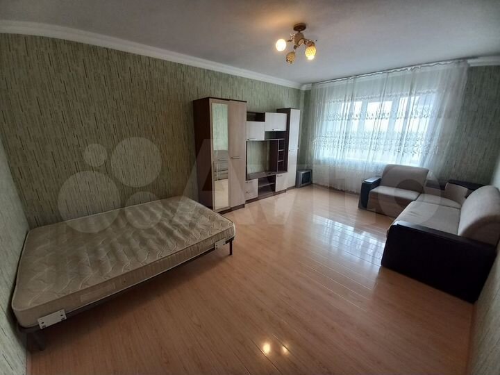 2-к. квартира, 80 м², 5/9 эт.