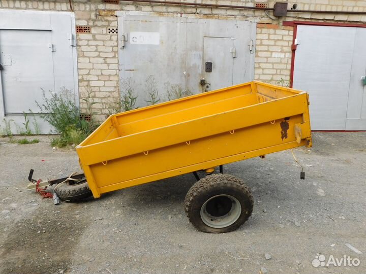 Новый прицеп 8122 Пчелка