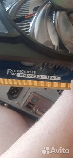 Видеокарта amd radeon R7 200 series