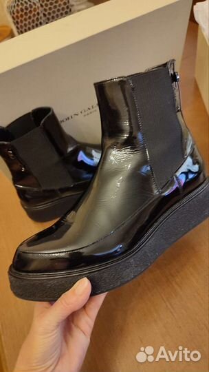 Ботильоны John Galliano кожа, лак 38 размер