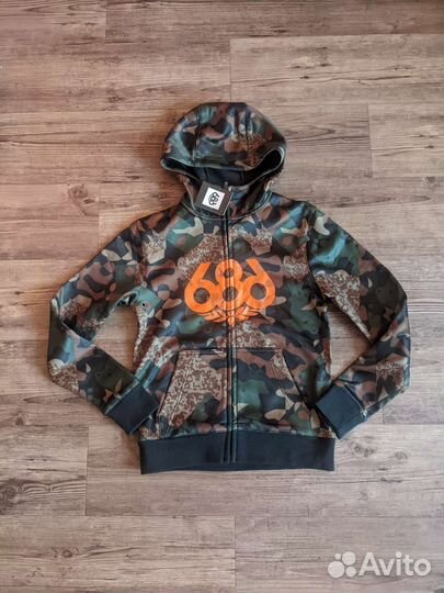 Толстовка с капюшоном