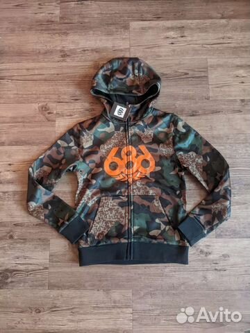 Толстовка с капюшоном