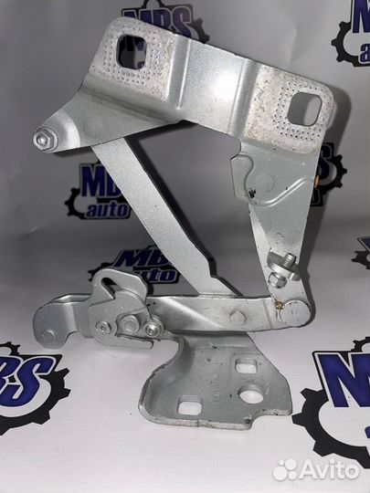 Петля капота левая Mercedes-Benz GLC-Класс