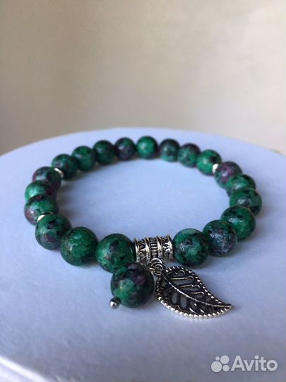 Браслеты натуральные камни