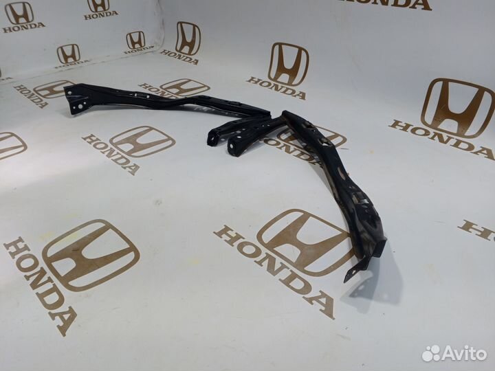 Honda Civic 4 d кронштейн под фару правый