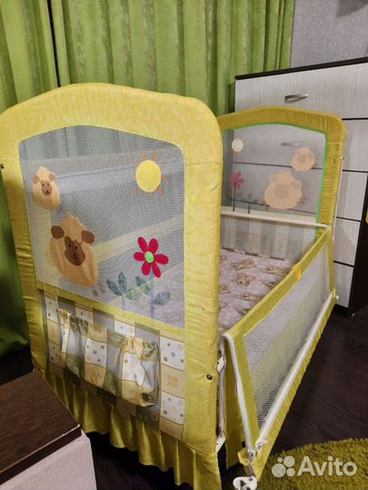 Детская кроватка