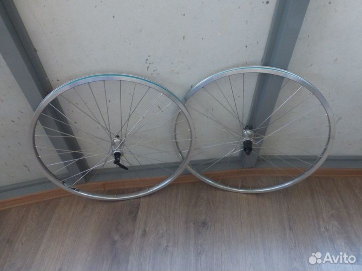 Колеса Shimano Sputnik 10s (новые) 28 диаметр