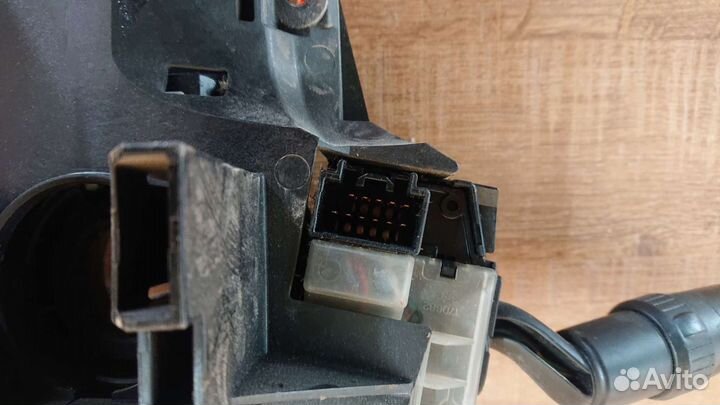 Подрулевой переключатель Mazda 3