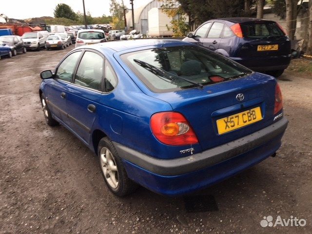 Разбор на запчасти Toyota Avensis 1