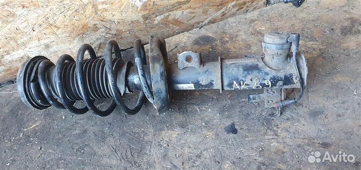 Амортизатор передний правый Opel Insignia 2008-20