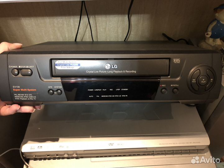 Видеомагнитофон