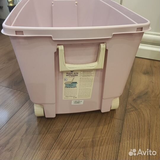 Ящик для игрушек на колесах