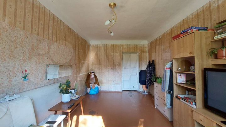 2-к. квартира, 55 м², 1/3 эт.