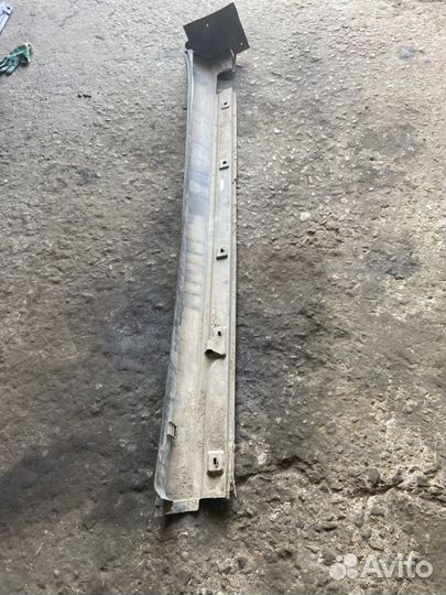 Накладка на порог правая Мерседес ML W164