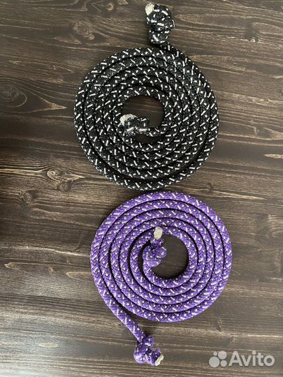 Гимнастическая скакалка