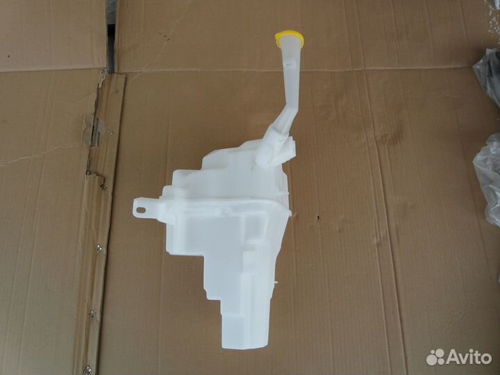 Бачок омывателя лоб стекла Аналог Mazda 3 BL 09-13