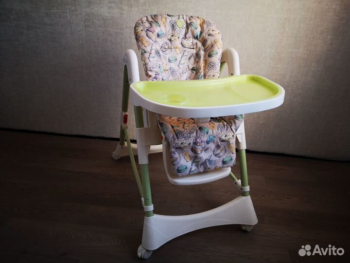 Стульчик для кормления Happy Baby б/у