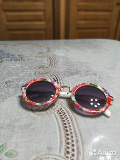 Солнцезащитные детские очки