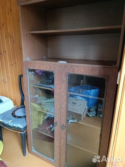 Шкаф сервант