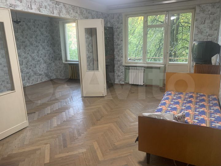 3-к. квартира, 56 м², 3/5 эт.