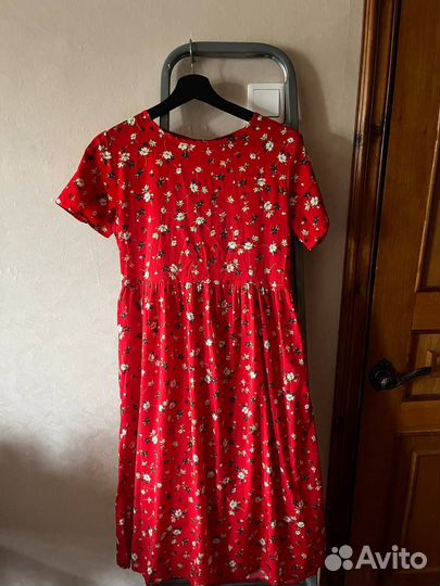 Красное платье миди